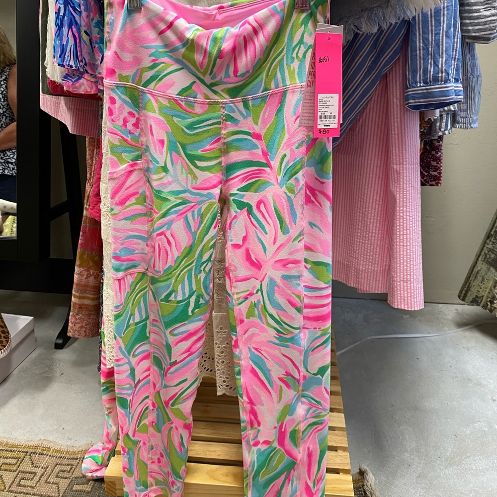Lilly Pulitzer workout capris